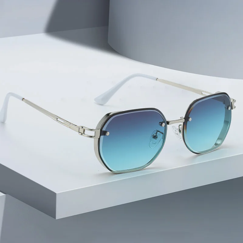 2025 New in Sunglasses for Women Black Frame Gold Border Decoration Fashionable Black Lens Glasses Sunglasses Sunglasses Women 2025 New in Sunglasses for Women Black Frame Gold Border Decoration Fashionable Black Lens Glasses Sunglasses Sunglasses Women